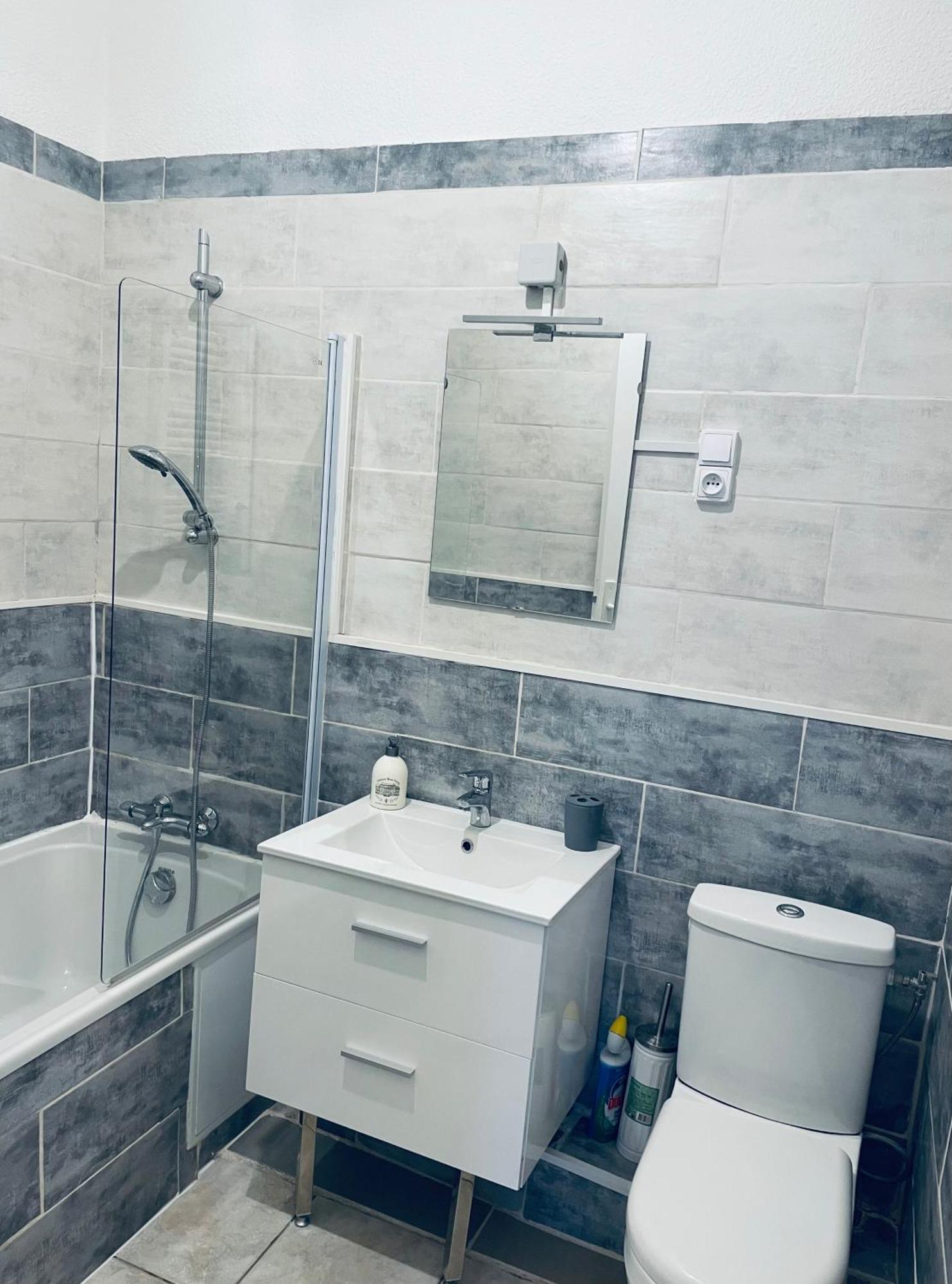 Appartement Authentique Coeur De Ville Sète Extérieur photo
